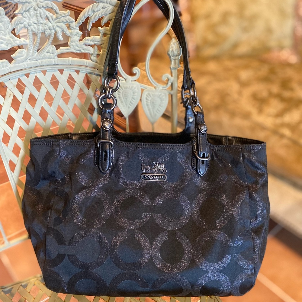 Coach shoulder bag